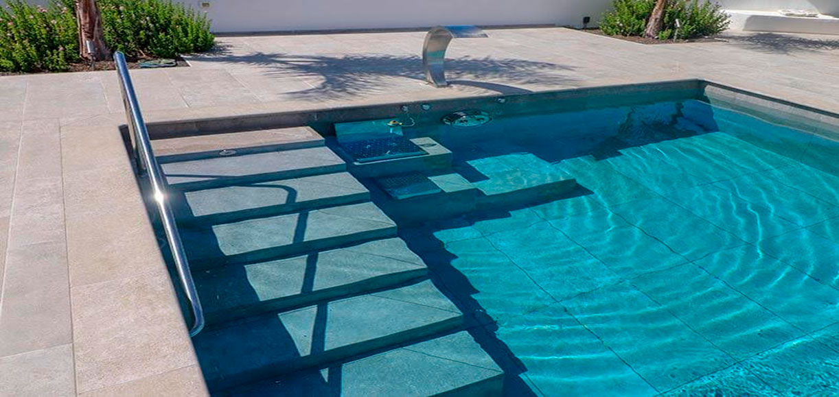 Piscina nueva en La Finca, Madrid